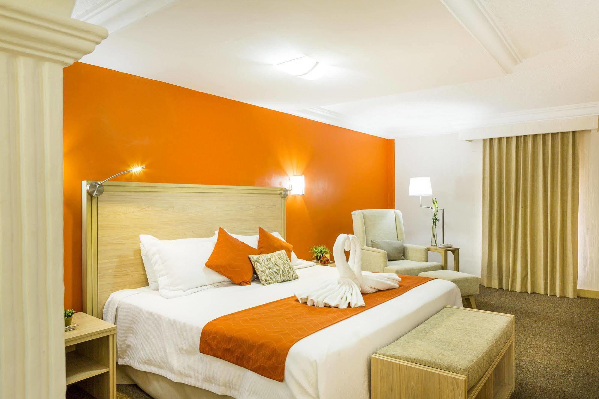 Hotel Flamingo Irapuato Extérieur photo