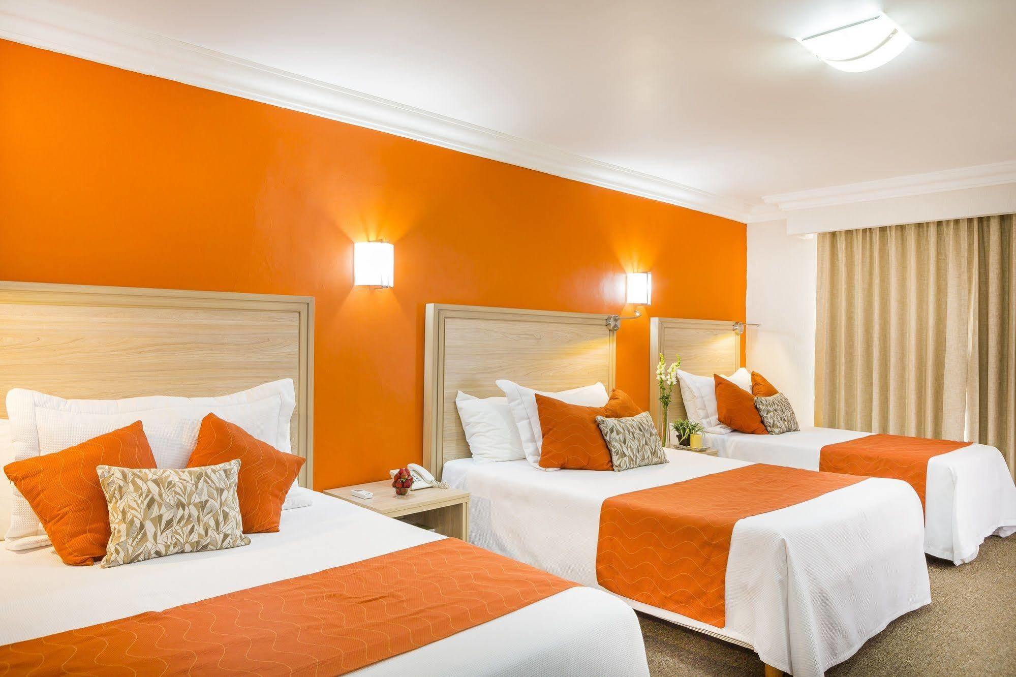 Hotel Flamingo Irapuato Extérieur photo